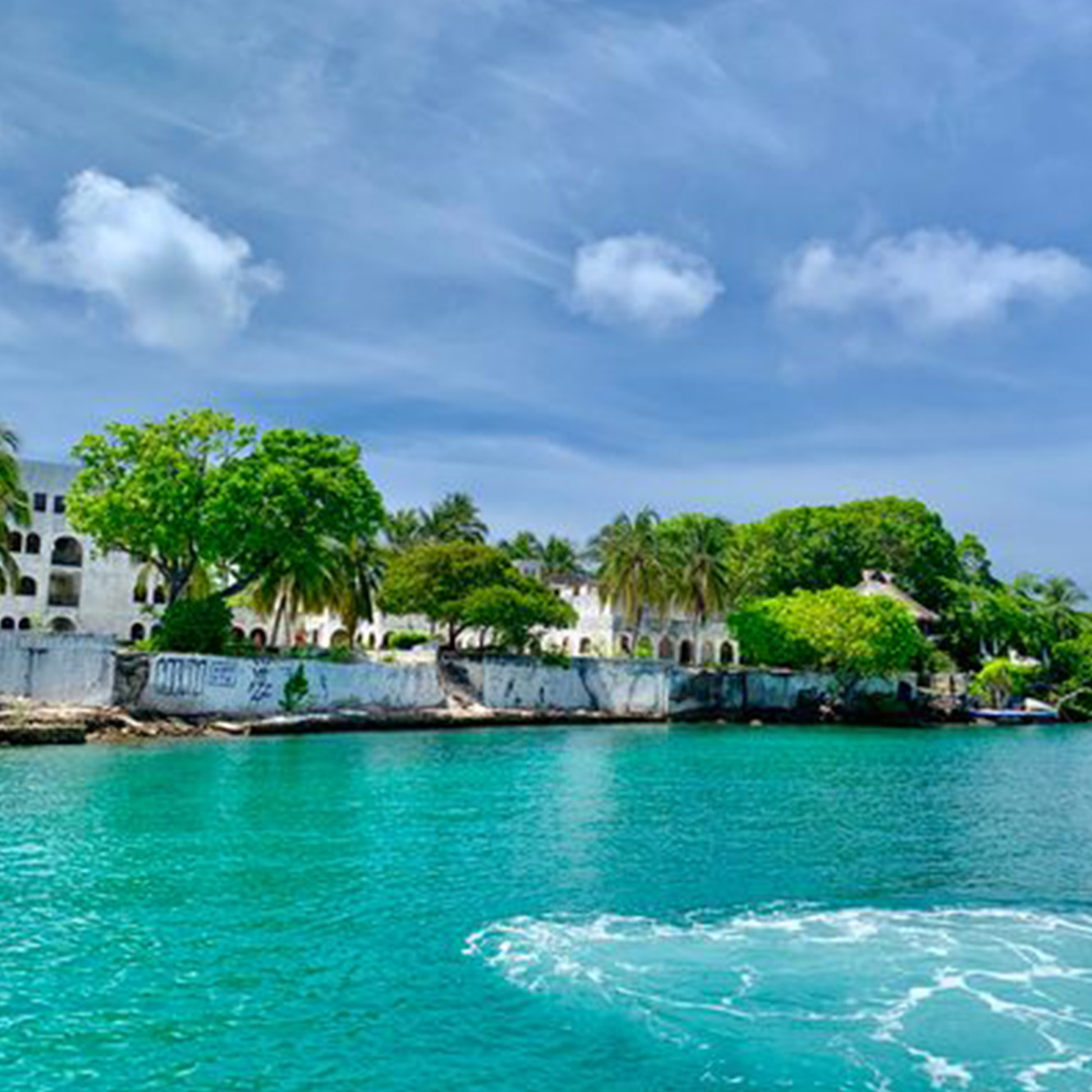 -building-medellin_shutterstock_dezeen_hero